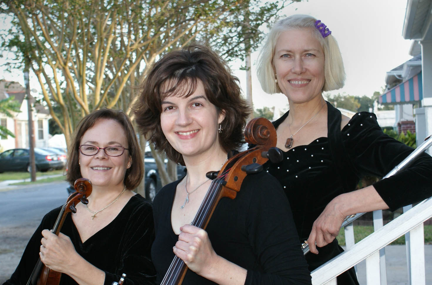 Estelle CAmpagna - Trio www.seniorsentertainer.com